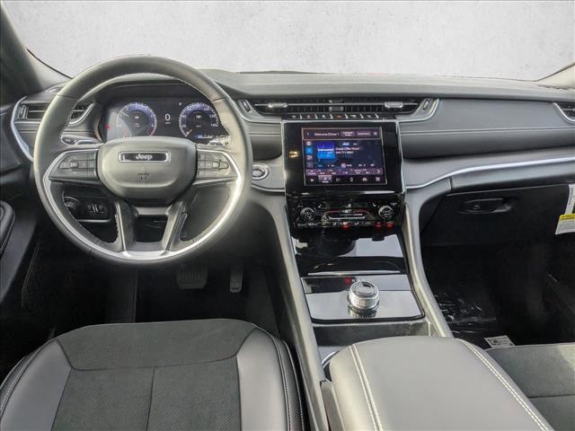 new 2025 Jeep Grand Cherokee car, priced at $37,076