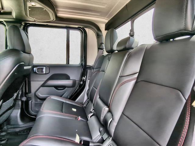 used 2025 Jeep Gladiator car, priced at $46,003