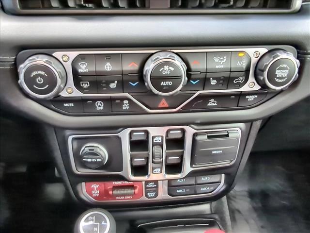 used 2025 Jeep Gladiator car, priced at $46,003