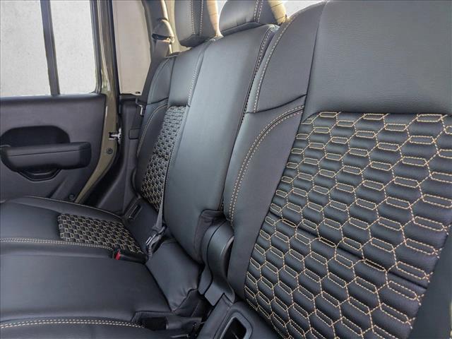 new 2025 Jeep Gladiator car, priced at $48,186