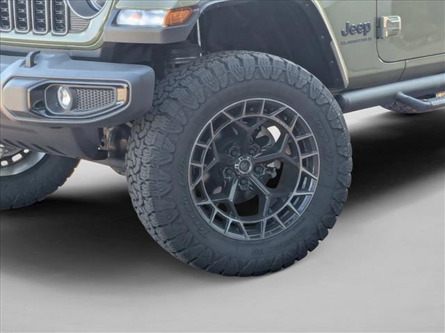 new 2025 Jeep Gladiator car, priced at $48,186