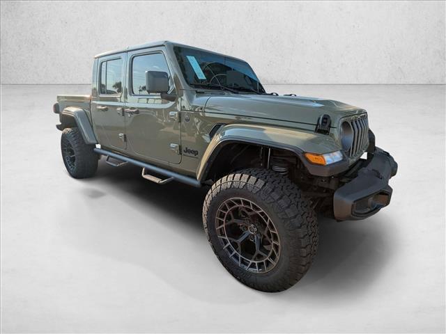 new 2025 Jeep Gladiator car, priced at $48,186