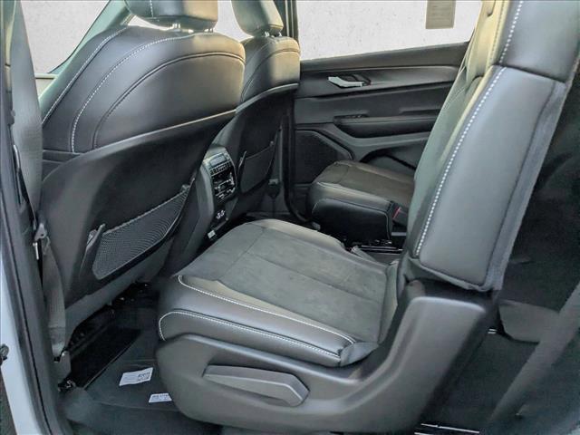 new 2025 Jeep Grand Cherokee car, priced at $38,665