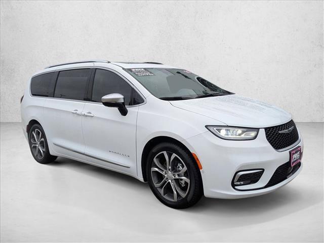 used 2025 Chrysler Pacifica car, priced at $41,495