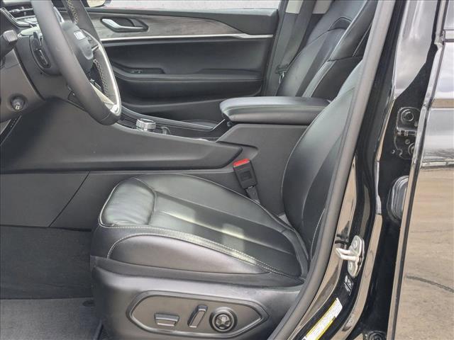 used 2023 Jeep Grand Cherokee car, priced at $27,994