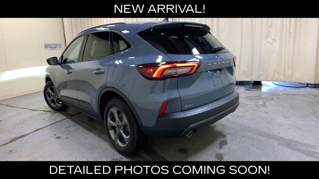 used 2025 Ford Escape car, priced at $28,000