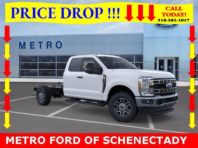 new 2025 Ford F-350 car, priced at $74,000