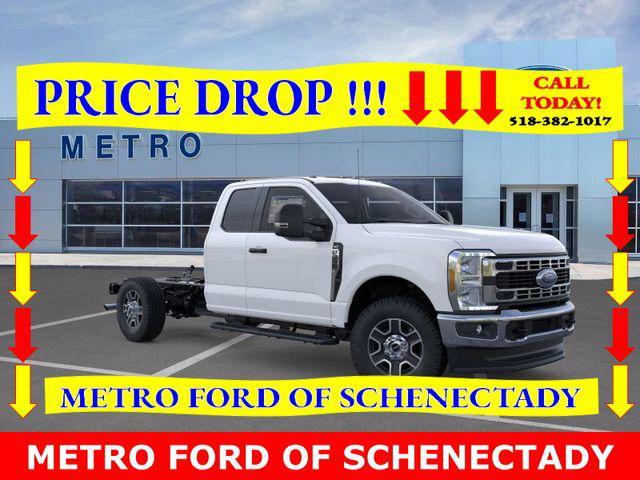 new 2025 Ford F-350 car, priced at $71,000