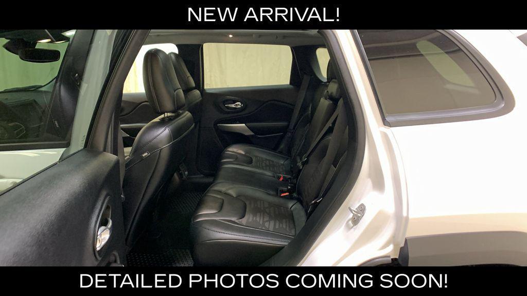 used 2022 Jeep Cherokee car, priced at $19,995