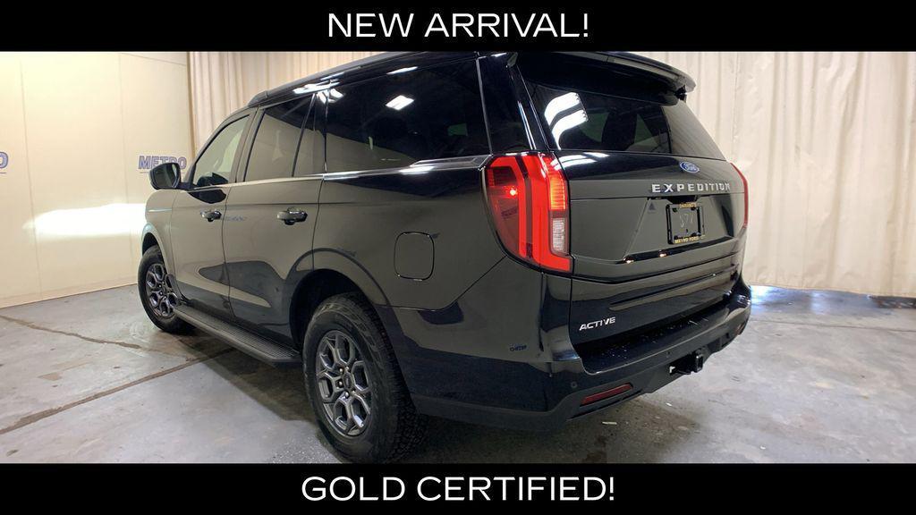 used 2025 Ford Expedition car, priced at $61,000