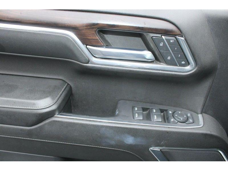 used 2024 GMC Sierra 1500 car, priced at $43,677