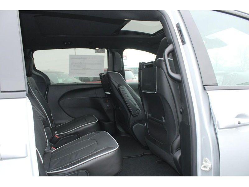new 2026 Chrysler Pacifica car, priced at $56,435