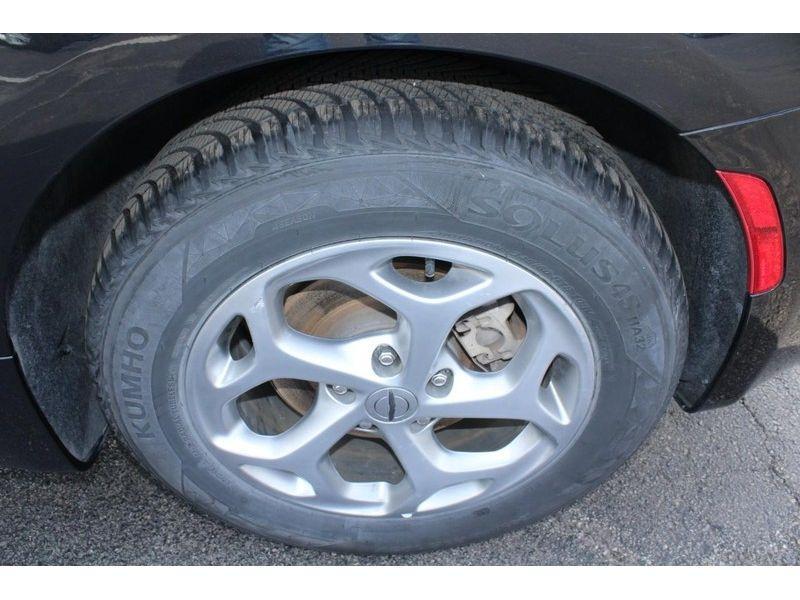 used 2023 Chrysler Pacifica car, priced at $26,985
