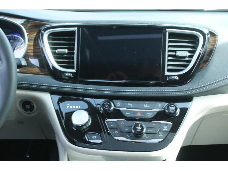 used 2023 Chrysler Pacifica car, priced at $26,985