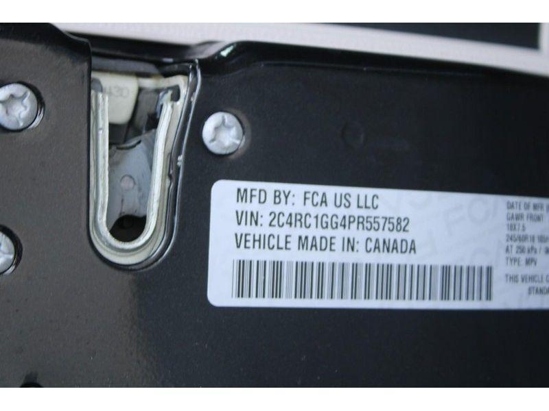 used 2023 Chrysler Pacifica car, priced at $26,985