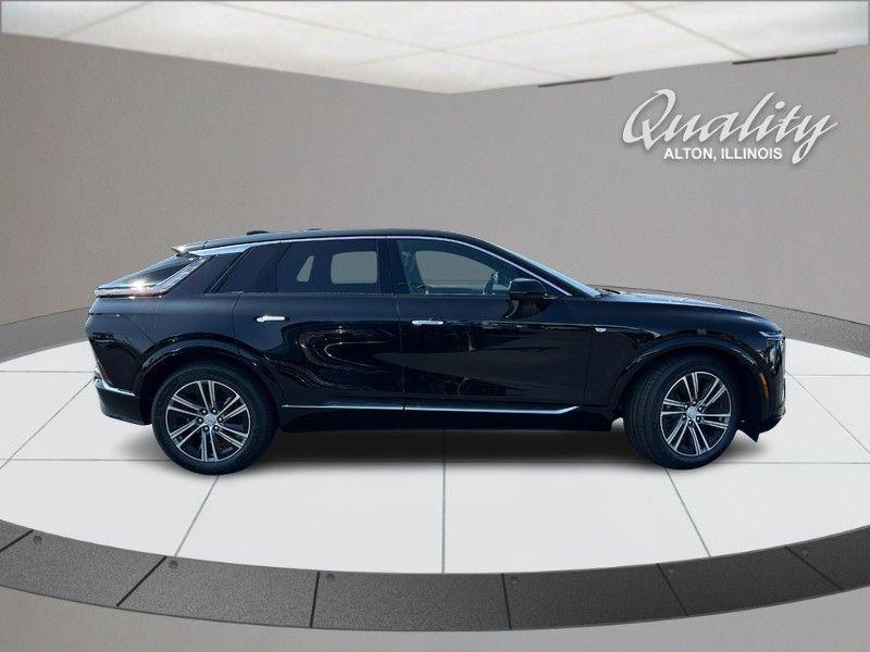 new 2025 Cadillac LYRIQ car