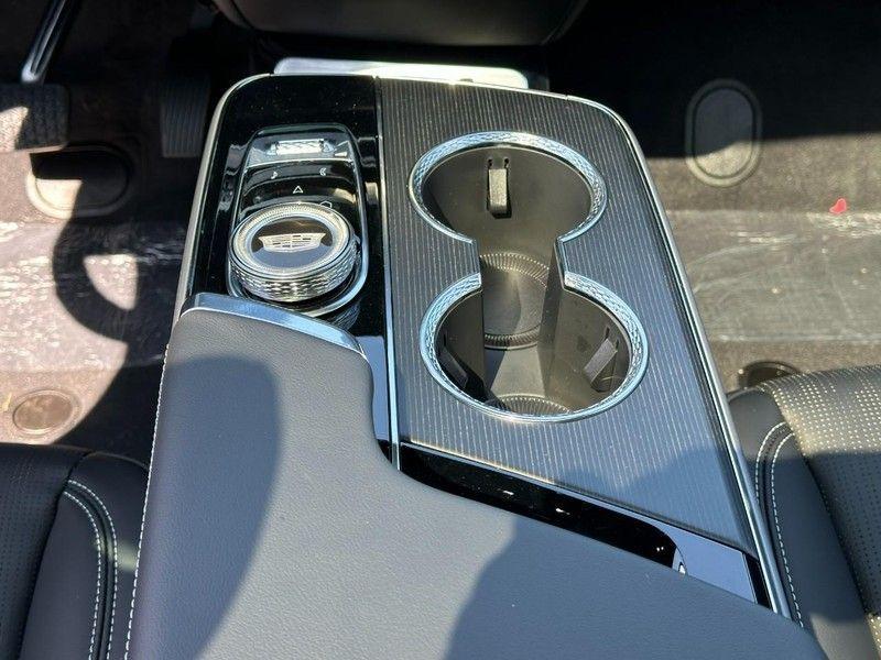 new 2025 Cadillac LYRIQ car