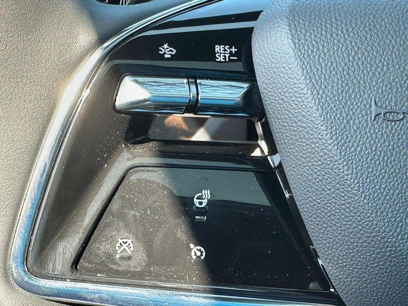 new 2025 Cadillac LYRIQ car