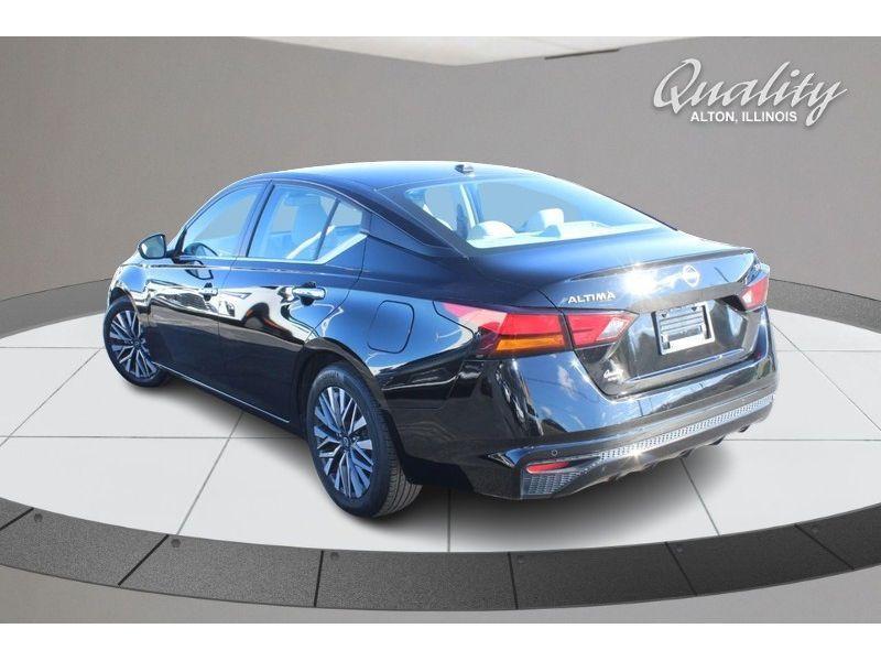 used 2023 Nissan Altima car, priced at $18,577