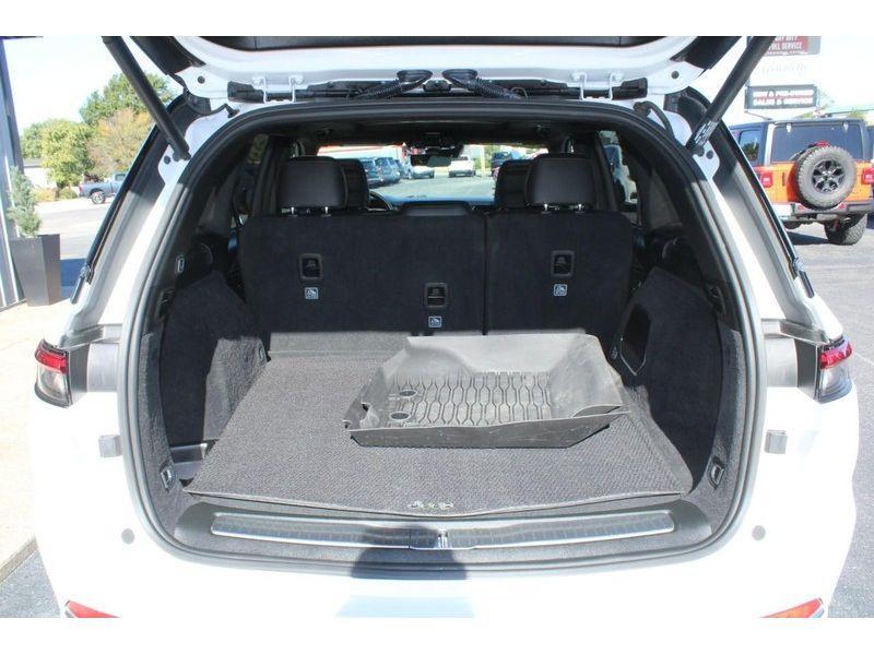 used 2024 Jeep Grand Cherokee car, priced at $45,977