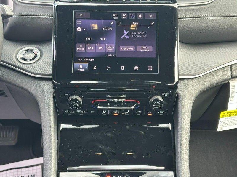 new 2025 Jeep Grand Cherokee car