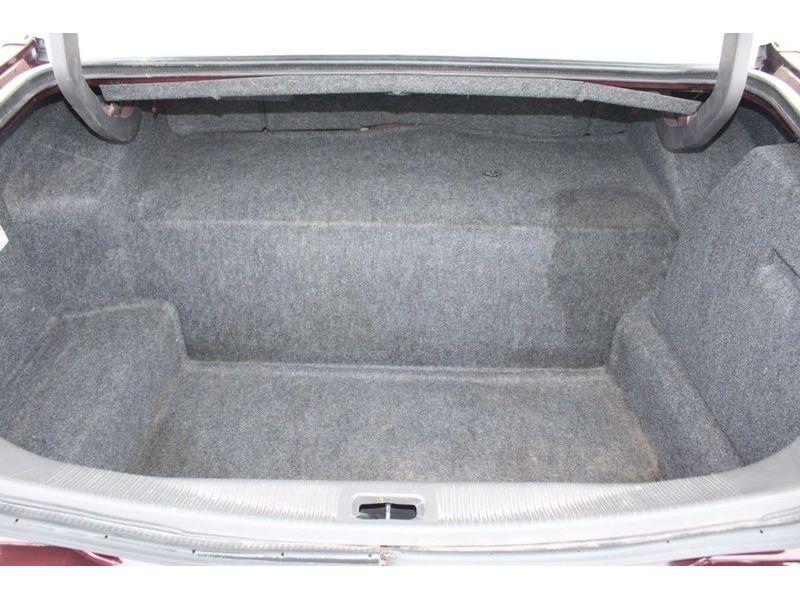 used 2006 Lincoln Town Car car, priced at $6,777