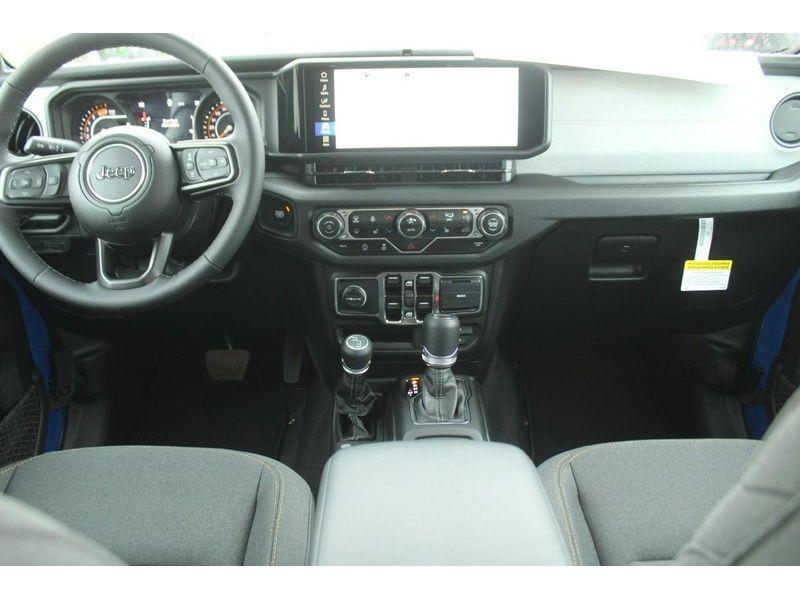 new 2025 Jeep Wrangler car