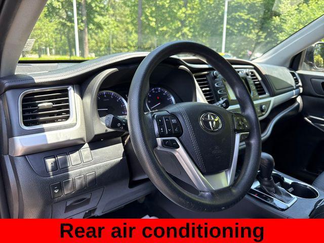 used 2019 Toyota Highlander car, priced at $21,700