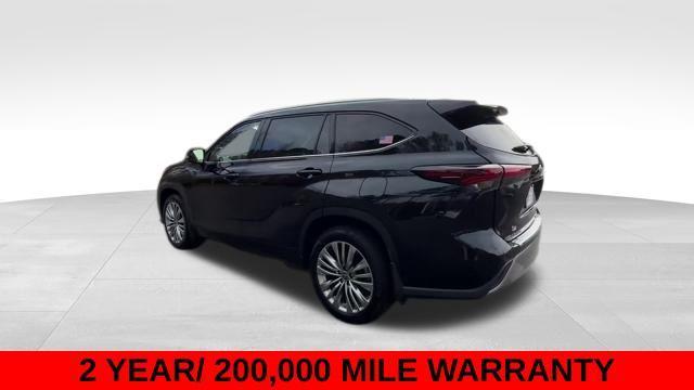 used 2024 Toyota Highlander car, priced at $46,700