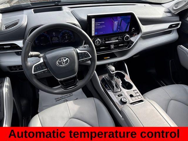 used 2024 Toyota Highlander car, priced at $46,700