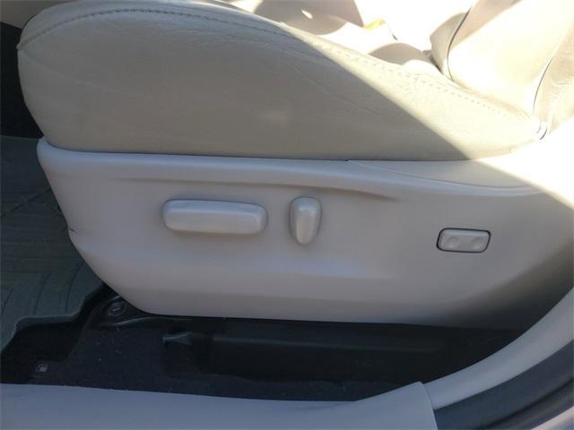 used 2013 Toyota Venza car, priced at $11,950