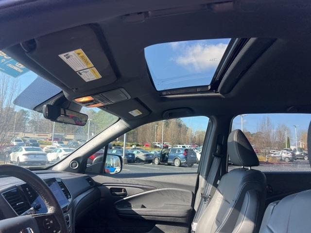 used 2023 Honda Passport car, priced at $33,500