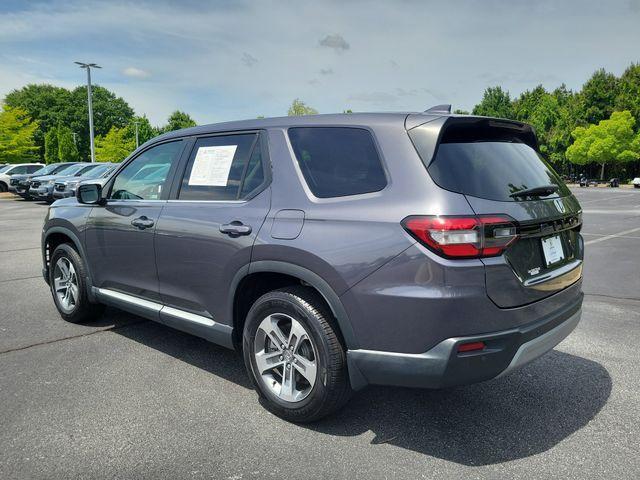 used 2025 Honda Pilot car, priced at $40,500