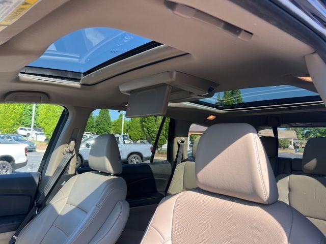 used 2021 Honda Pilot car, priced at $34,000