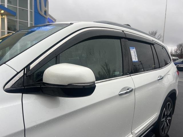 used 2020 Honda Pilot car, priced at $25,000