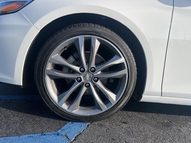 used 2022 Chevrolet Malibu car, priced at $16,000