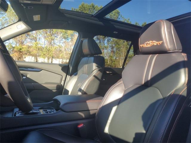 new 2025 Honda Pilot car, priced at $50,895