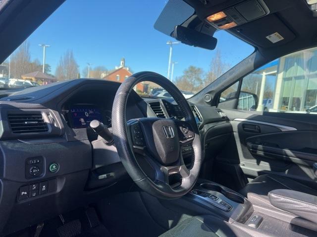used 2022 Honda Passport car, priced at $25,950