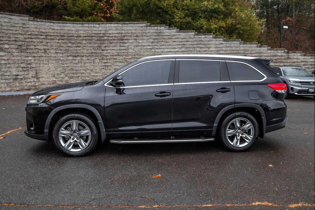 used 2019 Toyota Highlander car, priced at $32,500