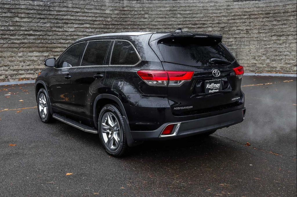used 2019 Toyota Highlander car, priced at $32,500