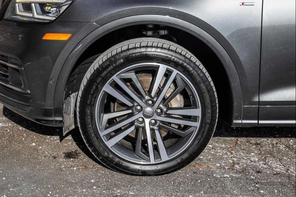 used 2020 Audi Q5 car, priced at $25,500