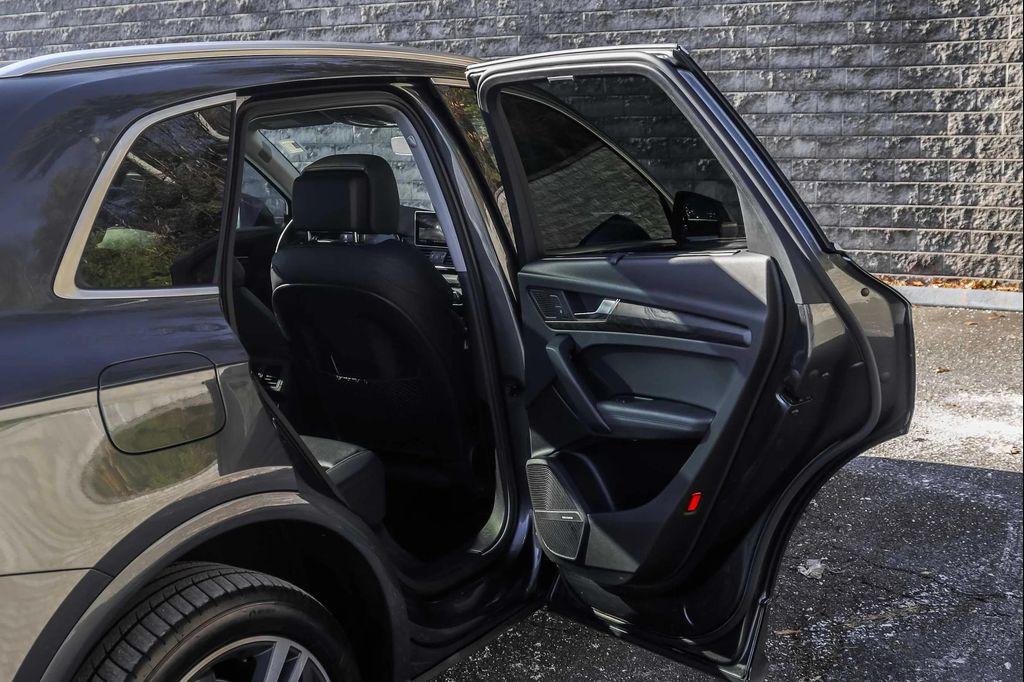 used 2020 Audi Q5 car, priced at $25,500