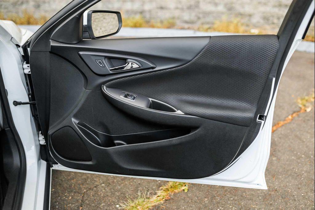 used 2025 Chevrolet Malibu car, priced at $22,900