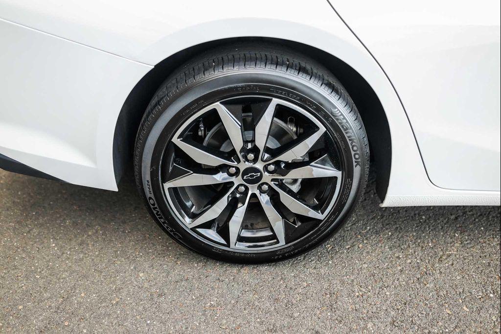 used 2025 Chevrolet Malibu car, priced at $22,900