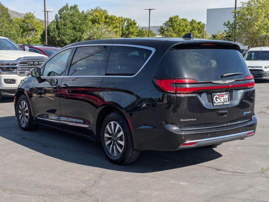 used 2023 Chrysler Pacifica Hybrid car, priced at $23,851