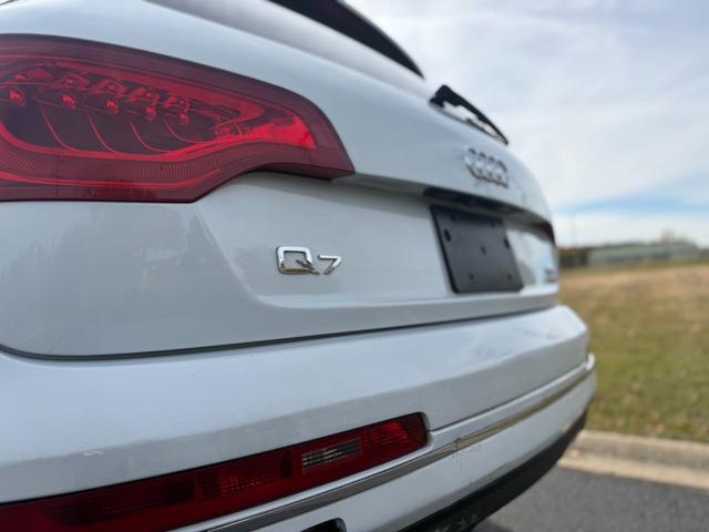 used 2014 Audi Q7 car, priced at $6,500