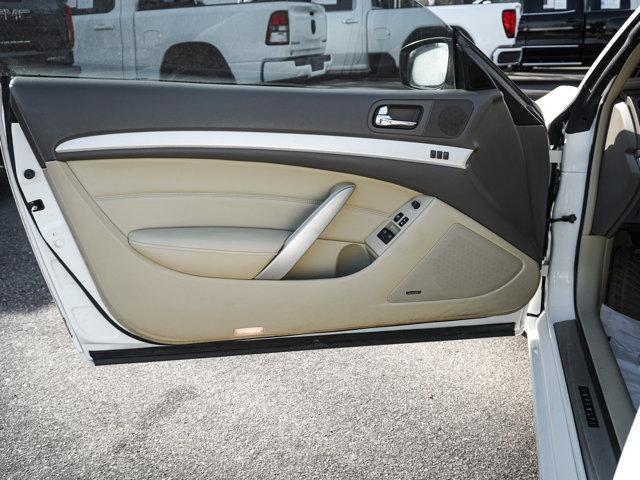 used 2009 INFINITI G37 car, priced at $10,275