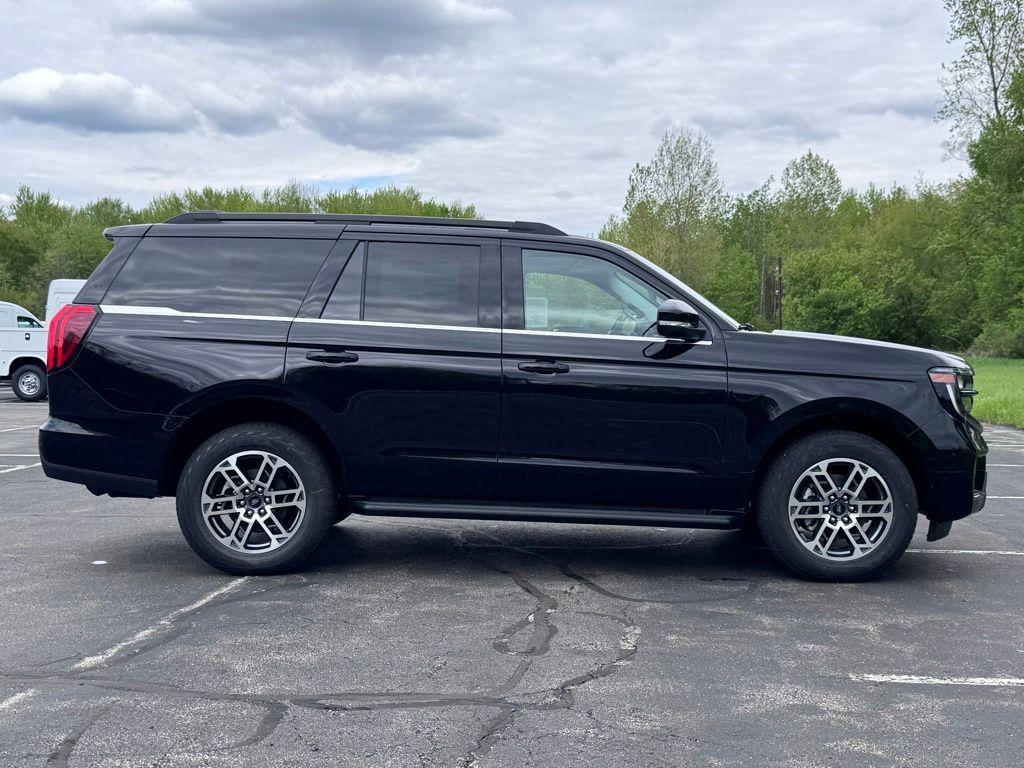new 2026 Ford Expedition car, priced at $70,339