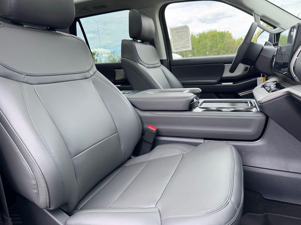new 2026 Ford Expedition car, priced at $70,339