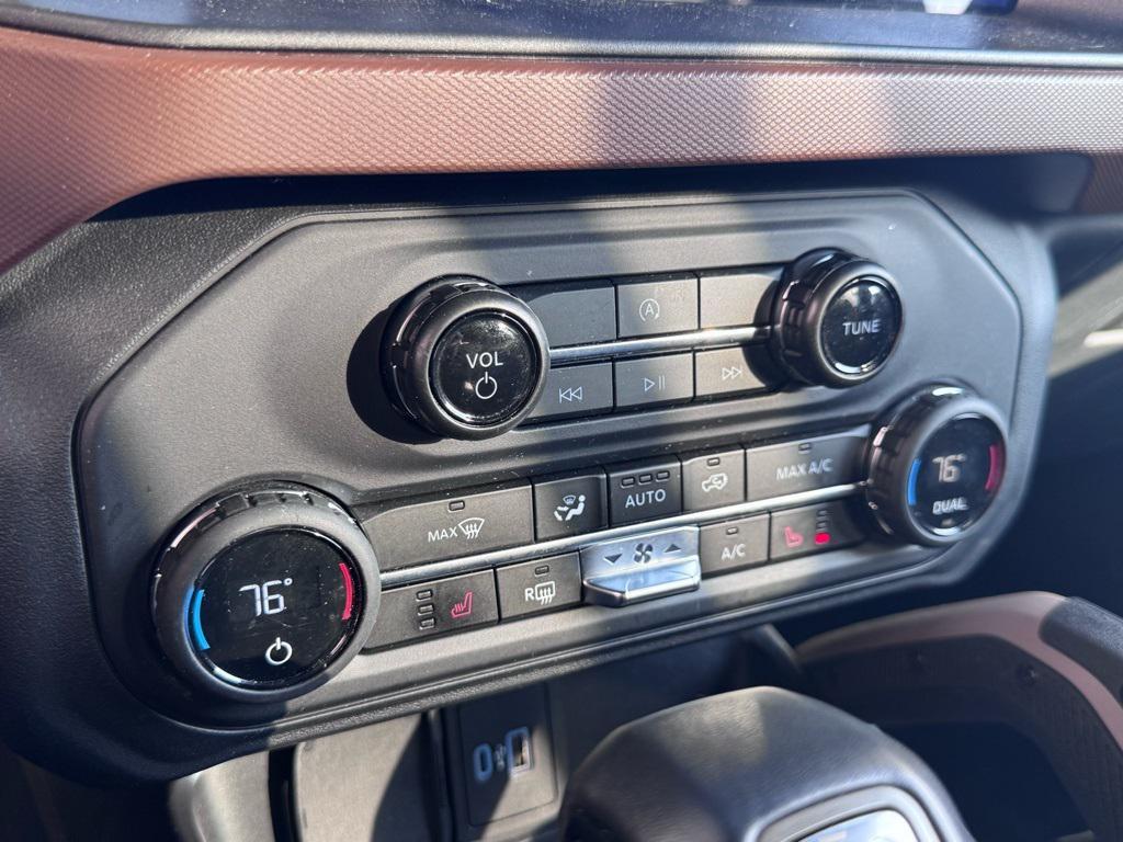 used 2024 Ford Bronco car, priced at $40,923